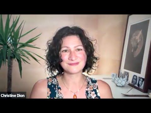 Vignette de la vidéo intitulée Comment la beauté nous ramène à notre essence divine